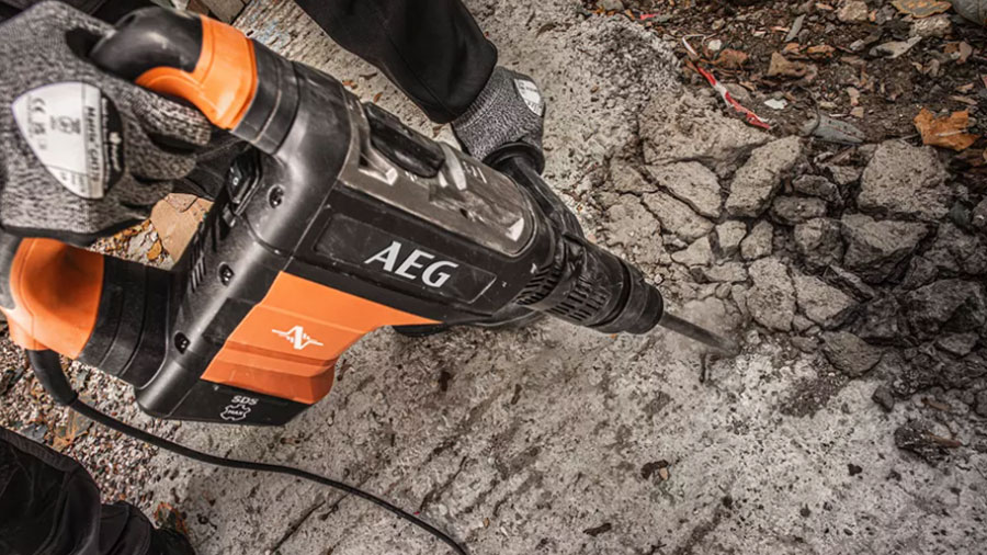 Perforateur filaire SDS Max SMRH12K 4935500786 AEG Perforateur filaire SDS Max SMRH12K 4935500786 AEG